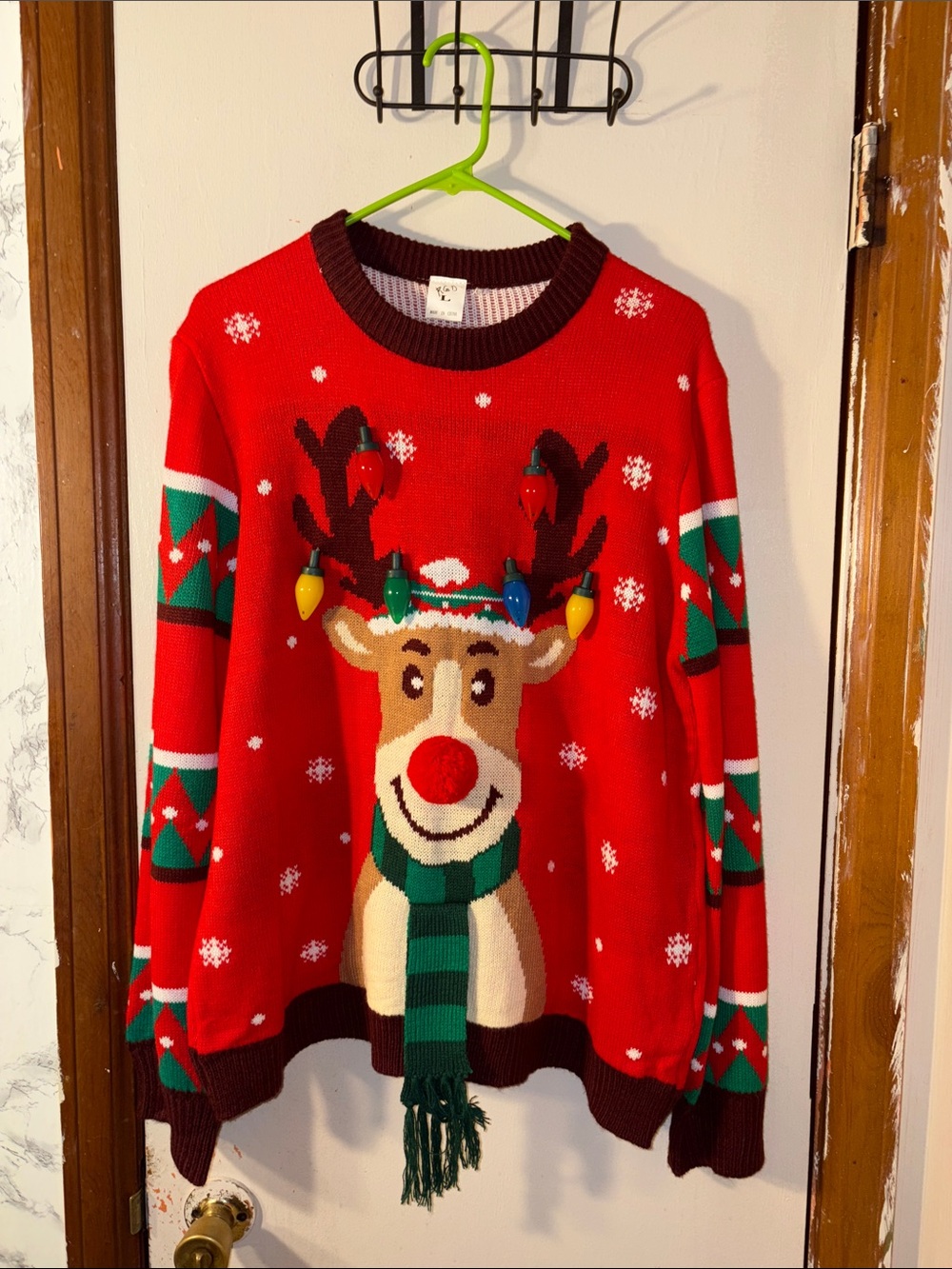 Christmas Sweater “reindeer w/ scarf lights-up UNISEX